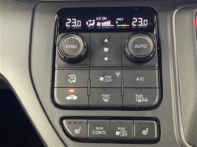 【運転席操作部】快適なドライブを楽しむための機能が装備されています！運転席から触れるので、使いやすいです！除菌プランいれていただくと、さらに清潔で安心していただけます！
