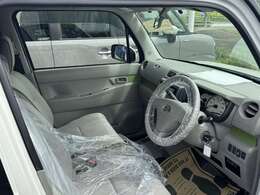 シンプルな運転席で、軽快なドライブを楽しめます！