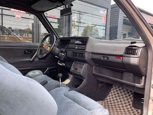 BBS16インチリバレルアルミ・KW車高調・COXマフラー・SSダウンパイプ・EXマニ・レカロアルカンターラ張替・RENOWNステアリング・CDオーディオ・ETC・プロテクションフィルム・ディーラー車・取説保証書スペアキー