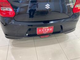 後退時ブレーキサポート・後方誤発進抑制機能センサーです。リヤバンパーに設置された超音波センサーが車両後方の状況を検知し各種制御を行います。またパーキングセンサー機能がブザーで危険をお知らせします♪