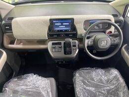 グループ総在庫数約30，000台！！全国の系列店からメーカー・車種問わずご紹介出来るので、あなたにピッタリのお車が見つかるはずです♪まずはお問い合わせ下さい☆