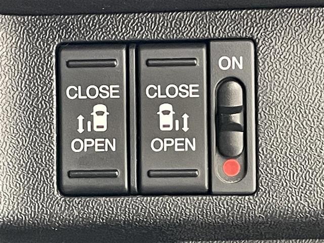 【運転席操作部】快適なドライブを楽しむための機能が装備されています！運転席から触れるので、使いやすいです！除菌プランいれていただくと、さらに清潔で安心していただけます！