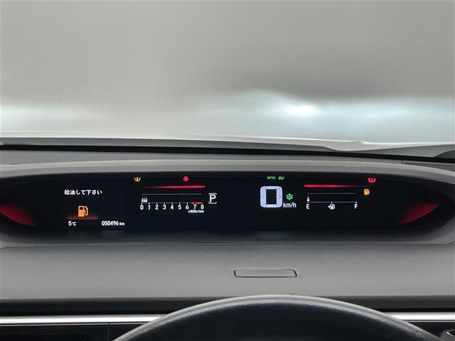 【スピードメーター】メーターがシンプルで見やすく運転しやすいですね！