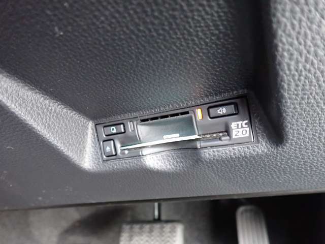 ☆ETC2.0車載器！通行料金支払いはもちろん、渋滞回避支援や安全運転支援などのサービスが受けられます。さらに今後さまざまな新しいサービスが導入される予定です☆