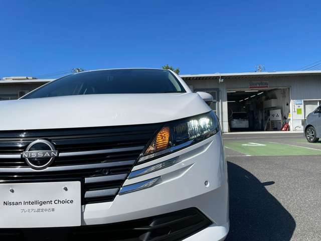 ☆　【LEDヘッドライト】　悪天候や夜間走行時も良好な視界を確保し安心して運転できる高輝度LEDヘッドライトを装備！点灯速度が早く、消費電力も抑えられています　☆