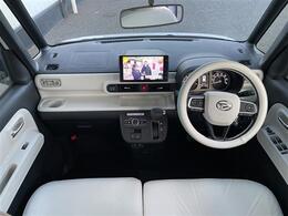 【インパネ全体】全方位で視界が広く、高い目線で運転もしやすいです！