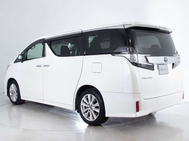 ★ボディーカラーは新車時からの純正色です！色替え車・オールペイント車両ではございません。