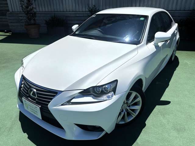 【点検】ご契約のお車は認証整備工場で点検整備後のお引渡しとなりますのでご安心ください