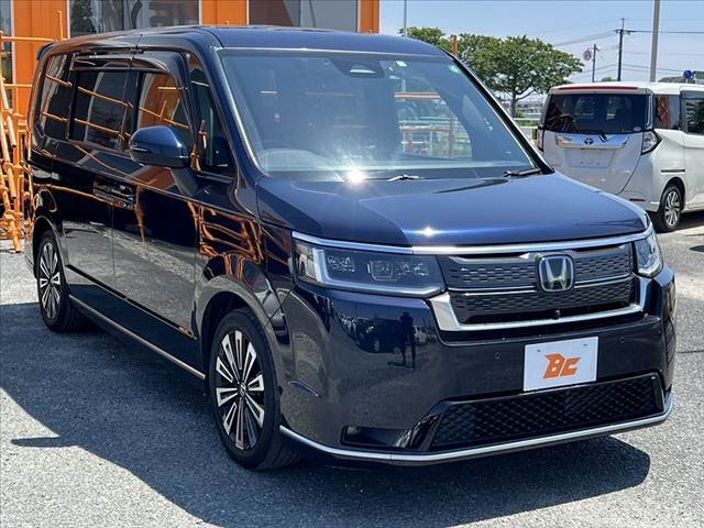 ガラスコーティングなども行っております。プロスタッフによる、施工ですのでご安心してお頼みください。