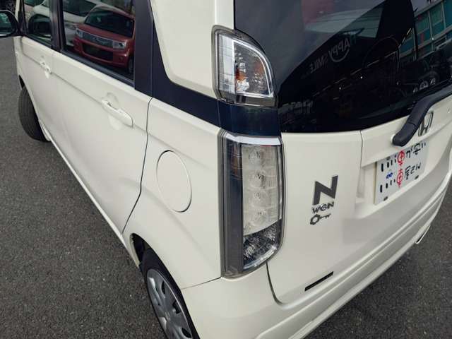 外装仕上げ、みがき、破水仕上げします。内装クリーニング　ヘッドライトの黄ばみ落としてからの磨き！納車仕上げ専門の担当者がしっかり仕上げさせて頂きます。満足クォリティー！直通TEL052-619-6662