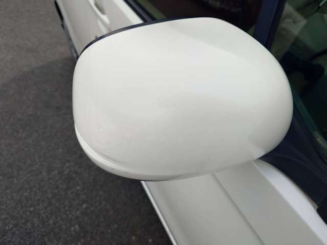 常時在庫200台以上あります。当店は厳選仕入れをしております。輸入車　国産車　注文車　納得のいく、お客様のお探しのいいお車がきっと見つかります。☆直通TEL052-619-6662☆