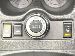 【オールモード4×4】2WD/4WDモードを手軽に切り替え可能。燃費重視の2WD、スタック時に役立つLOCK、AUTOモードでは4WDの配分を自動で調整し、路面状況を問わず安定した走りをサポート。