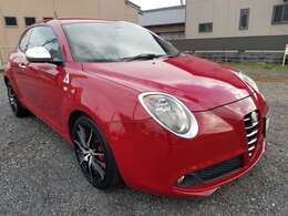 当方管理ユーザー様からの買い取り車両です。内外装綺麗な状態ですが全体的に色褪せがございます。　ただ、クリヤ塗装が剥げているような所はないので一見では艶もあり綺麗な状態です