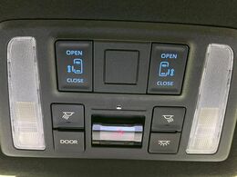 【両側パワースライドドア】スマートキーや運転席のスイッチで後席両側スライドドアの開閉が可能♪電動だから力を入れてドアを開ける必要が無く、小さなお子様でも簡単に開け閉めでき快適です♪