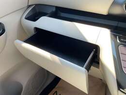 『ワイド保証1年』　12Vバッテリーは1年間走行距離無制限で無料保証。（ワイド保証ライトは3ヶ月間）