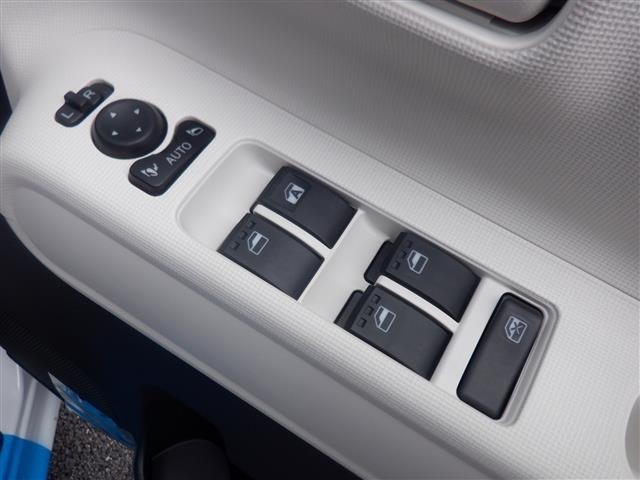 オート電動格納ミラースイッチ