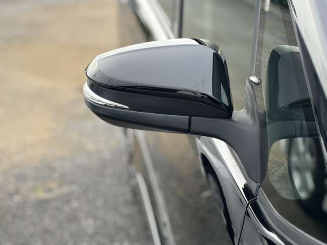 AUTO DEALER  LUCXIA　　TEL：0476-85-5936