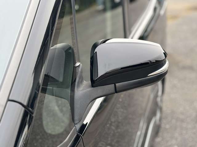 AUTO DEALER  LUCXIA　　TEL：0476-85-5936