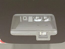 【スズキ　セーフティサポート】走行中に前方の車両等を認識し、衝突しそうな時は警報とブレーキで衝突回避と被害軽減をアシスト。より安全にドライブをお楽しみいただけます。