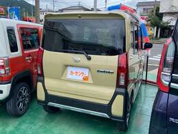 軽自動車のみならず普通車・高級車も在庫しており、最新の装備が付いた中古車も見る事ができます。試乗等はご相談ください！