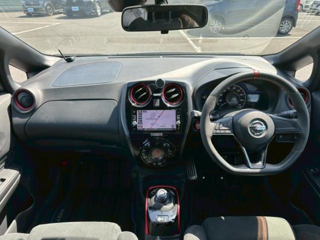 「この車の写真をもっと見たい」「状態が気になる」「この装備はついている？」どんな小さな疑問でもお気軽にお問い合わせください！