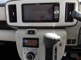 近隣の方に大好評の立ち合い車検。お客様がお待ちしている間に車検が完了します。車検整備は当店にお任せ下さい♪