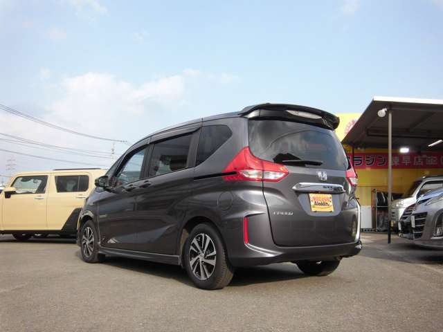 お車ご購入時のカーナビ・ETC等の各種用品取り付けもOK！　お好みの1台に仕上げます♪