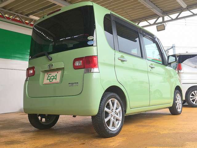 外装も特に目立つキズ等も無くキレイです！お探しの方はお早めに！全国納車も可能です！実際に現車確認が難しい当店より遠方の方でも一度ご相談下さい！