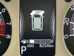 当社の中古車には1年間走行距離無制限の『ロングラン保証』がついています。年式は問わず、全国約5,000ヶ所のトヨタのお店で保証修理を受けることができます。