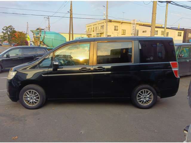 両側電動スライドドア！