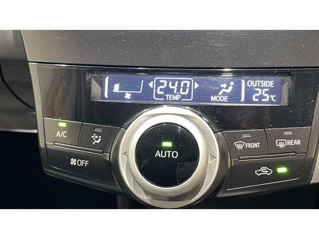 【オートエアコン】温度設定すると、自動で温度調整してくれます！クルマまかせで便利！