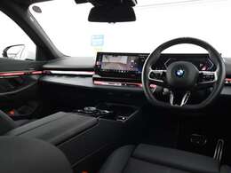 お車の詳細等はお気軽にBMW、MINI正規ディーラー　アルコン　までお問い合わせくださいませ。スタッフ一同、お待ちしております！