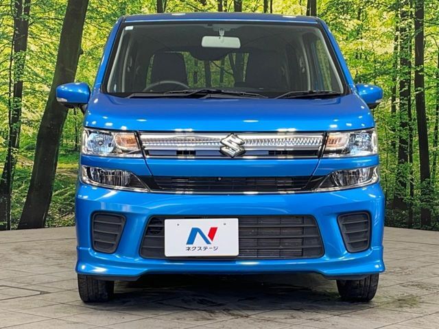 弊社では、全車『修復歴なし』のお車のみ取り扱っております。専任バイヤーによる厳選した仕入れの後、入庫後の車両チェックを行い、ネクステージが認定した高品質な中古車をご提供しております。