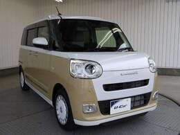 ボディーカラーは落ち着いた色調の「シャイニングホワイトパール×サンドベージュメタリック」カラーコードは「XL9」