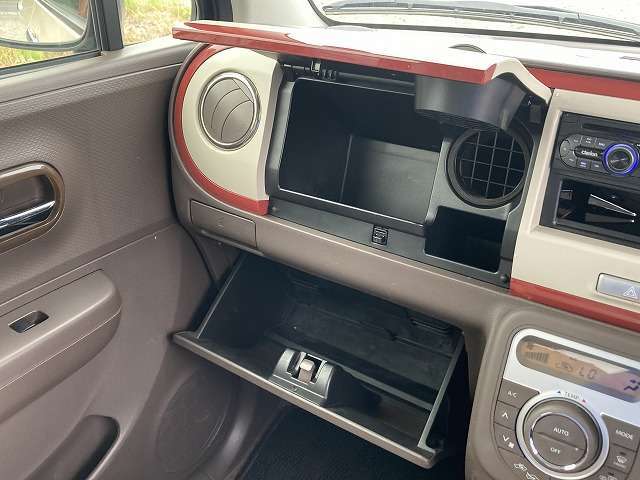 中古車販売　オーシャンデザイン　（株）AOZORA COMPANY〒950-1123新潟県新潟市西区黒鳥5243-1新潟バイパス　亀貝インター降りて200m定休日：月曜日　　　営業時間：10時～19時