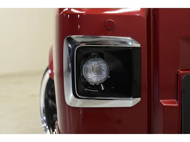 ■LEDフォグランプ（メッキベゼル付）☆スタッフ一同ご来店お待ちしております。シーアールエス大阪店06-6852-9000