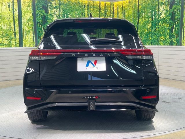 安心の最長10年・走行無制限保証（有償）をご用意。保証内容も充実はもちろん、無料点検＆オイル交換や、年中無休の全国・24時間ロードサービスも付帯されておりますのでご安心下さい。