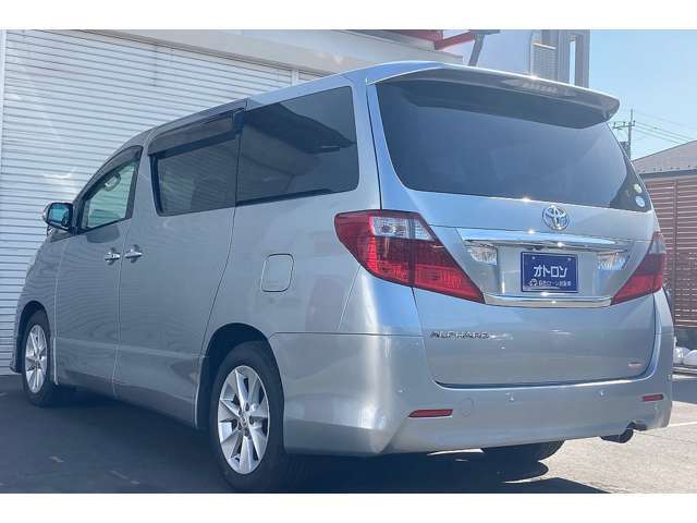 【自社ローン埼玉】自社ローン専門中古車販売★オトロン春日部店★軽自動車からミニバンまで高品質車総在庫500台以上！全店舗で在庫を共有しておりますので、豊富な品ぞろえが自慢です。