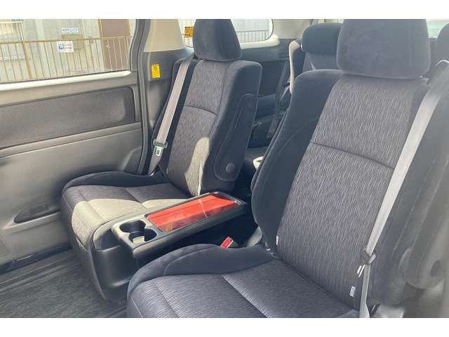 【自社ローン埼玉】自社ローン専門中古車販売★オトロン春日部店★皆様にご満足いただけるよう、お車の品質から、アフターフォローまで全力で取り組んでおります！