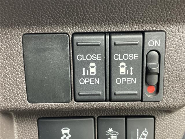 ◆商談ルームには「キッズスペース」を完備しています。DVD、ブロック、絵本、おままごとセット。お子様連れでも、ゆっくりとお車をお選びいただけます！