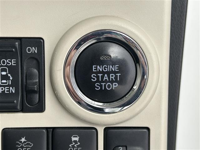 【運転席操作部】快適なドライブを楽しむための機能が装備されています！運転席から触れるので、使いやすいです！除菌プランいれていただくと、さらに清潔で安心していただけます！