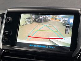 ●バックカメラ：便利な【バックカメラ】で安全確認もできます。駐車が苦手な方にもオススメな便利機能です。