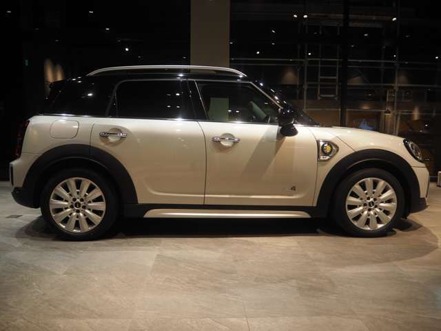 通常のローンに加え、残価設定型ローンもお取り扱い中です。0078-6002-369993（無料）まで！お気軽にご相談ください。