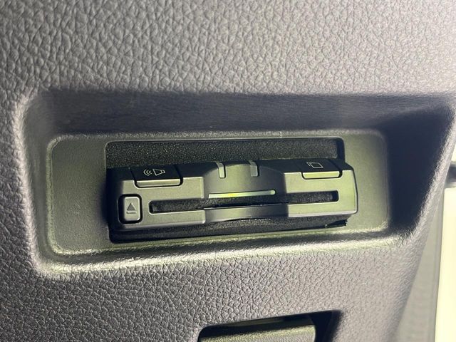 【ETC】高速道路の料金所をストレスなく通過！話題のスポットやサービスエリアに多い「スマートIC」利用時は必須のアイテムです。当店でセットアップを実施、ご納車当日からすぐにご利用いただけます！