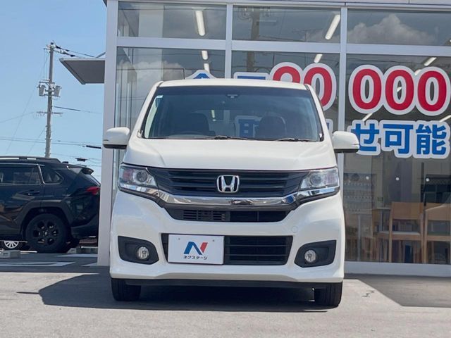 弊社では、全車『修復歴なし』のお車のみ取り扱っております。専任バイヤーによる厳選した仕入れの後、入庫後の車両チェックを行い、ネクステージが認定した高品質な中古車をご提供しております。