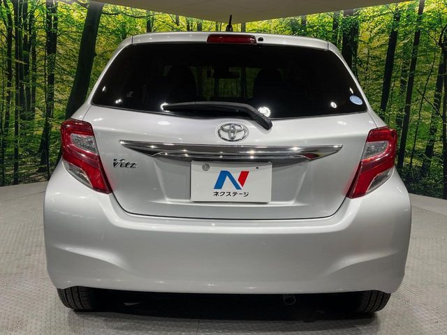 安心の最長10年・走行無制限保証（有償）をご用意。保証内容も充実はもちろん、無料点検＆オイル交換や、年中無休の全国・24時間ロードサービスも付帯されておりますのでご安心下さい。