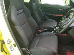 「この車の写真をもっと見たい」「状態が気になる」「この装備はついている？」どんな小さな疑問でもお気軽にお問い合わせください！