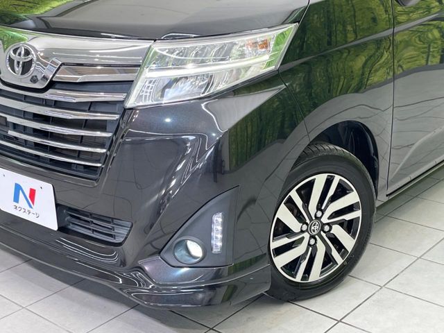 【LEDヘッドライト】悪天候や夜間走行時も良好な視界を確保し安心して運転できる高輝度LEDヘッドライトを装備！点灯速度が早く、消費電力も抑えられています。