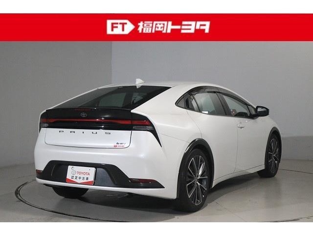 ☆トヨタ認定中古車☆ハイブリットシステム診断書と初度登録年月から10年間（走行20万キロまで）、ハイブリット機構の無料保証が付いています。