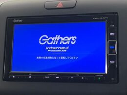【純正ナビ】人気の純正ナビを装備。オーディオ機能も充実しており、Bluetooth接続すればお持ちのスマホやMP3プレイヤーの音楽を再生可能！毎日の運転がさらに楽しくなります！！